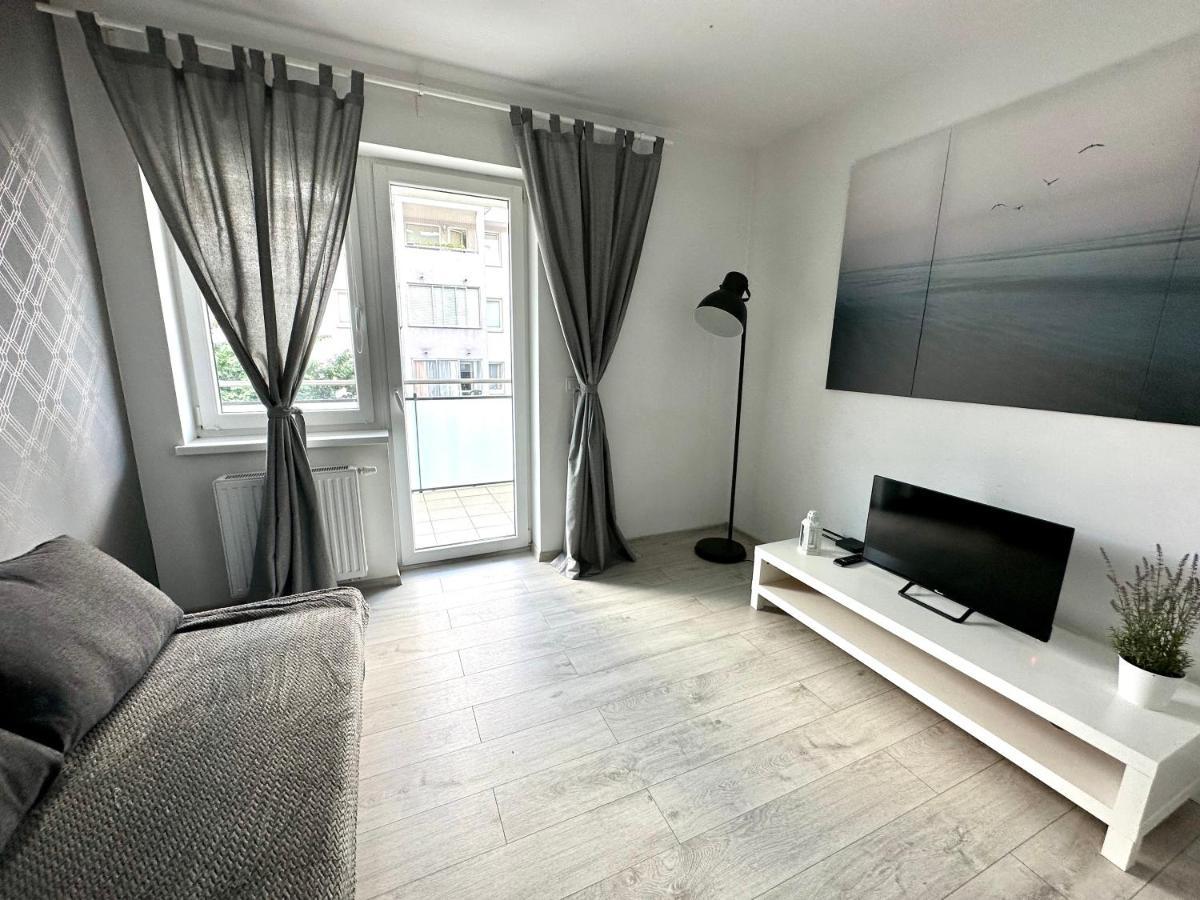 Sdh 1 Wolomin Comfortable Apartment Near Warsaw Dış mekan fotoğraf